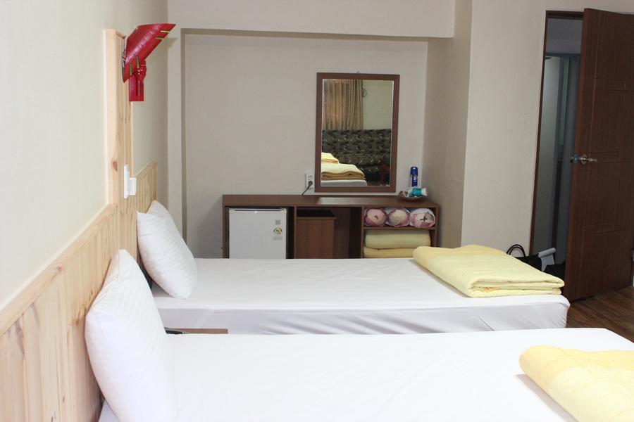 Hyundai Tourist Hotel Jeju Buitenkant foto